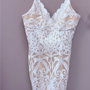 Minuet‎ Elegant White Lace Dress